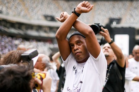 Ronaldinho grozi powrót do więzienia.